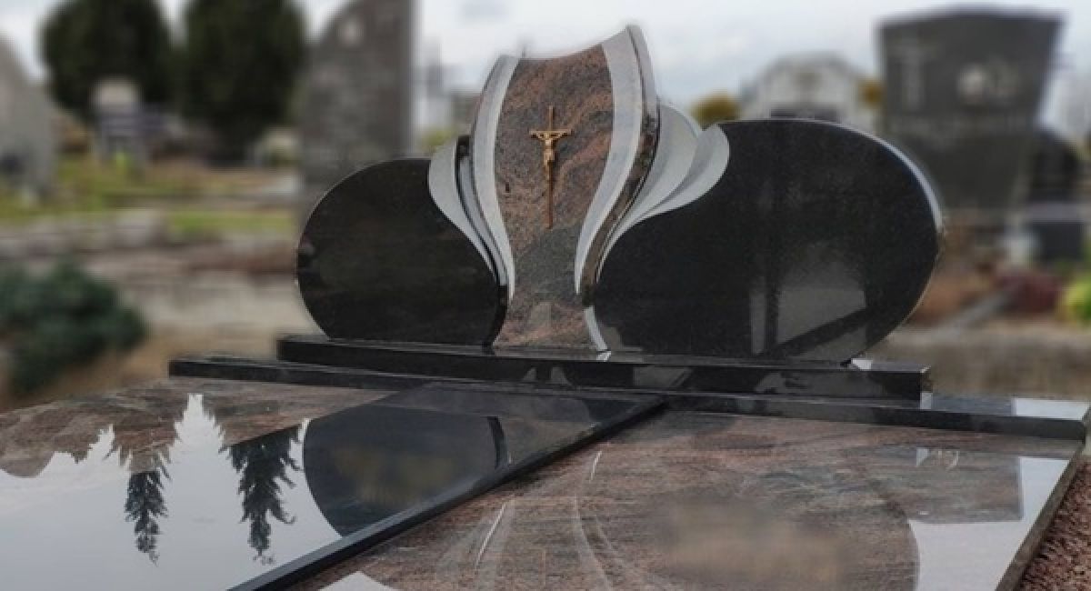 Paminklai kapams ir kapavietės dengimas granitu | Vilkaviškis, Kalvarija, Marijampolės apskritis