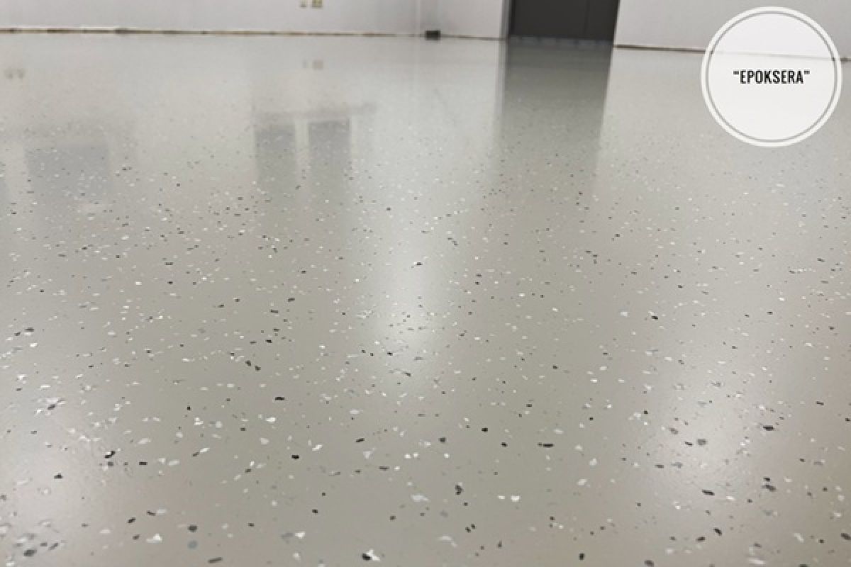 Epoksidinės grindys su granito tekstūra &ndash; atsparios drėgmei ir chemikalams