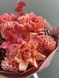 Orchidė - gėlių salonas  Kaune, Akropolio prekybos centre.