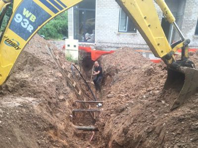 Inžineriniai tinklai, buitinės nuotekos, lietaus nuvedimo sistemos, vandentiekis, dujų įvedimas, drenažo įrengimas