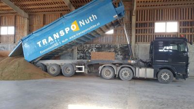 MAKSIMALUS VERSLAS, UAB - aikštelių ir kelių įrengimas, trinkelių klojimas, birių krovinių pervežimas vietiniais ir tarptautiniais maršrutais, automobiliu gabenimas  Klaipėdos  apskritis, Vakarų Lietuva