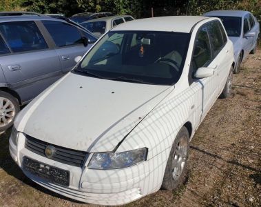 Automobilių ardymo aikštelė Kretingos rajone