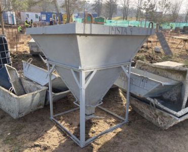 Betono padavimo bunkerio, skiedinio ir betono dėžių nuoma