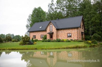 JUODPETRIŲ PIRTIS