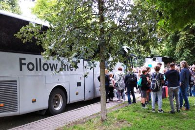 Mokyklos Ekskursijos
Saugus ir patikimas moksleivių ir studentų vežiojimas ekskursijoms, sporto renginiams ir edukacinėms kelionėms.