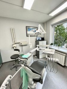 LABADENTA, UAB - visos odontologijos paslaugos, implantacija, protezavimas Kaunas, Šilainiai