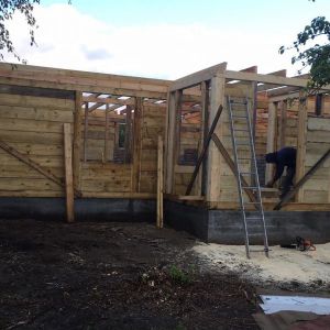 SKETERA, UAB - stogų dengimas, skardinimas, lietaus nuvedimo sistemų montavimas Skuodas, Plungė, Telšiai, Kretinga, Palanga, visa Žemaitija