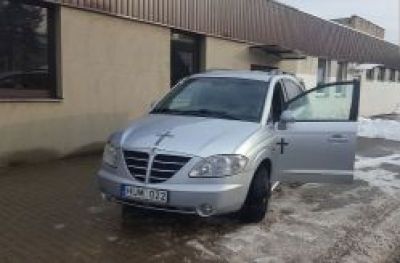 Katafalko nuoma, mirusiojo paėmimas ir pervežimas Lietuvoje