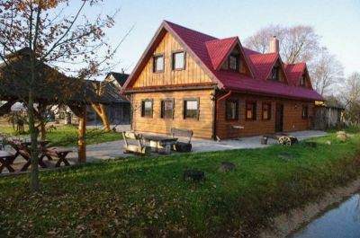 MUZIKA kavinė-baras, RASLUCTA UAB - pobūviai, furšetai, gedulingi pietūs Širvintose