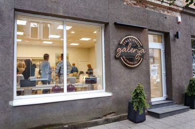 SENAMIESČIO GALERIJA, UAB MEDRIKA