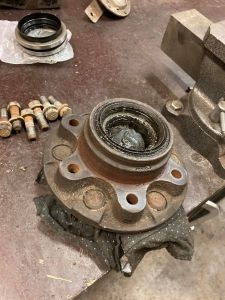 Proudmotors, MB - automobilių paruošimas sportui, pilnas automobilio remontas Graičiūno g., Vilniuje