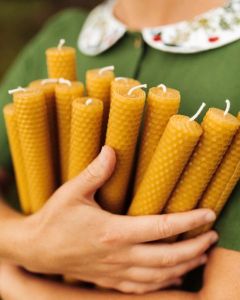 Provincia, MB  - natūralios bičių vaško žvakės, namų interjero detalės, šiaudiniai sodai, tautodailės gaminiai, dovanos Kaunas, visa Lietuva