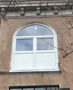 Įvairių formų langų gamyba Vakarų Lietuva