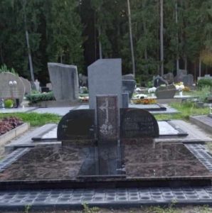 Trinkelių klojimas aplink kapavietę Tauragės rajone