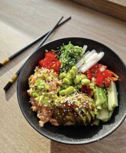 Lengvas pasirinkimas: Sveikas ir maistingas „Poke Bowl“ – idealus pasirinkimas pietums