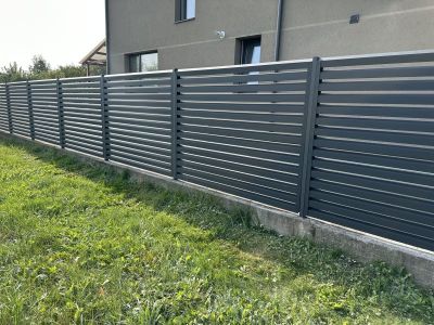 Individualios skardinės tvoros