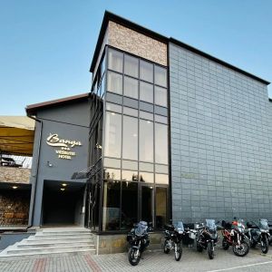 Patogi automobilių aikštelė ir nemokamas WiFi visiems viešbučio svečiams